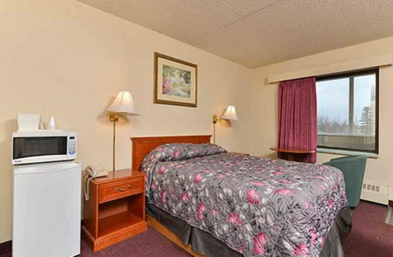 Economy Inn Edmonton Exterior photo